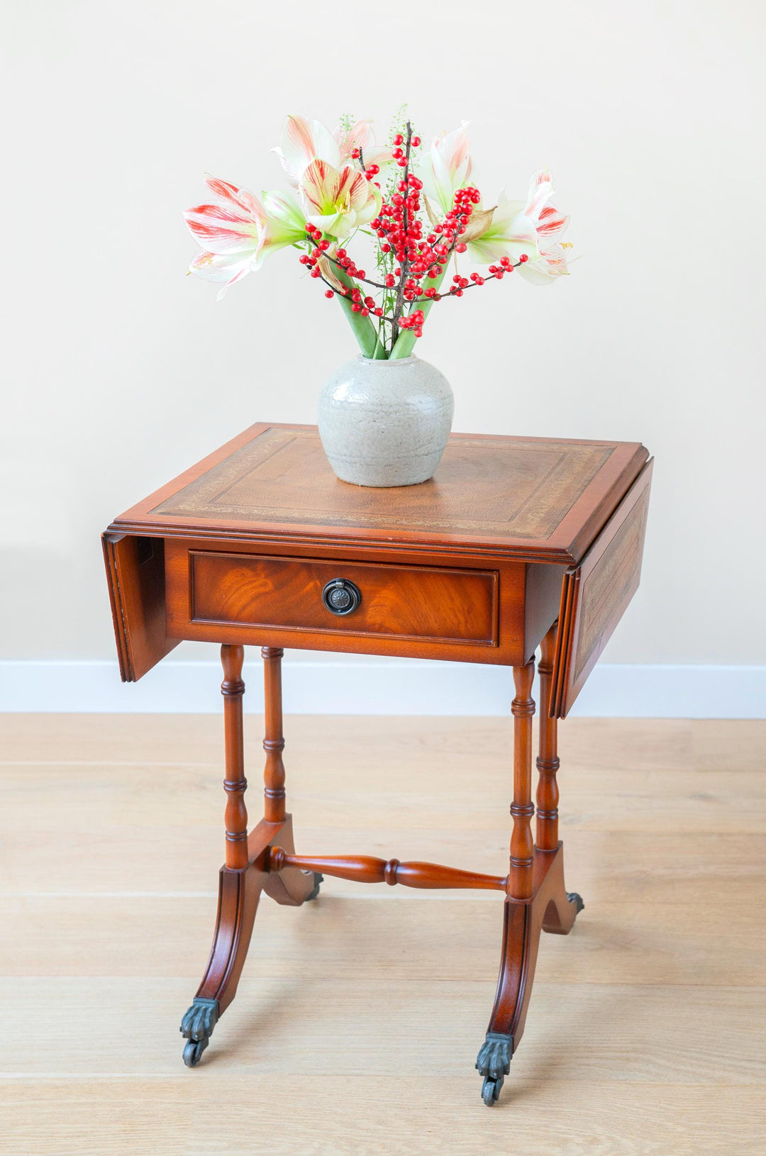 English Mahogany Pembroke Table – Victorian Style