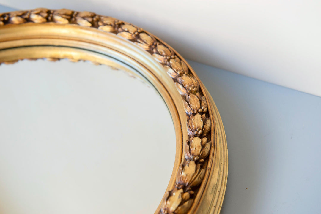 Vintage Round Giltwood Mirror - Hollywood Regency