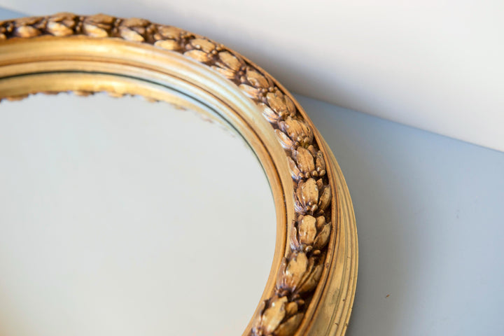 Vintage Round Giltwood Mirror - Hollywood Regency
