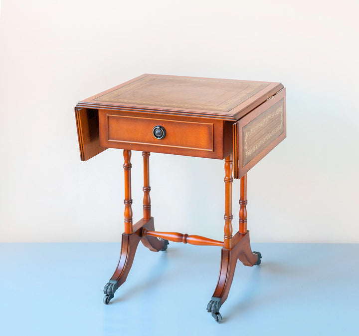 English Mahogany Pembroke Table – Victorian Style