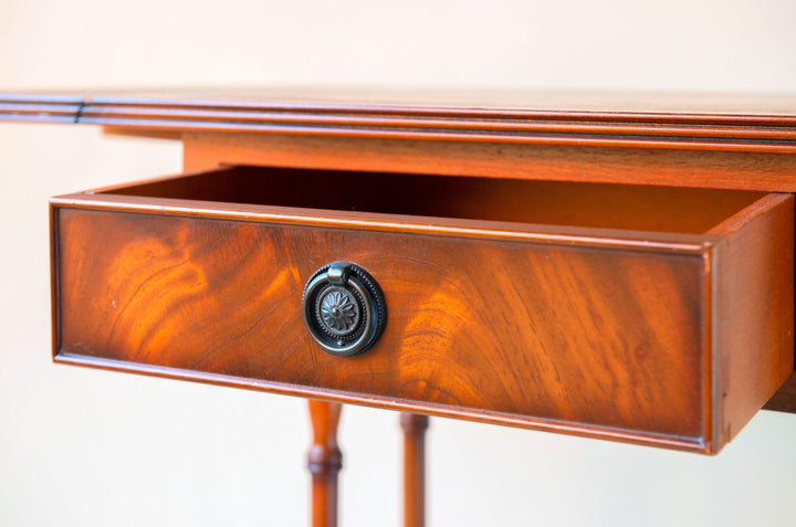 English Mahogany Pembroke Table – Victorian Style