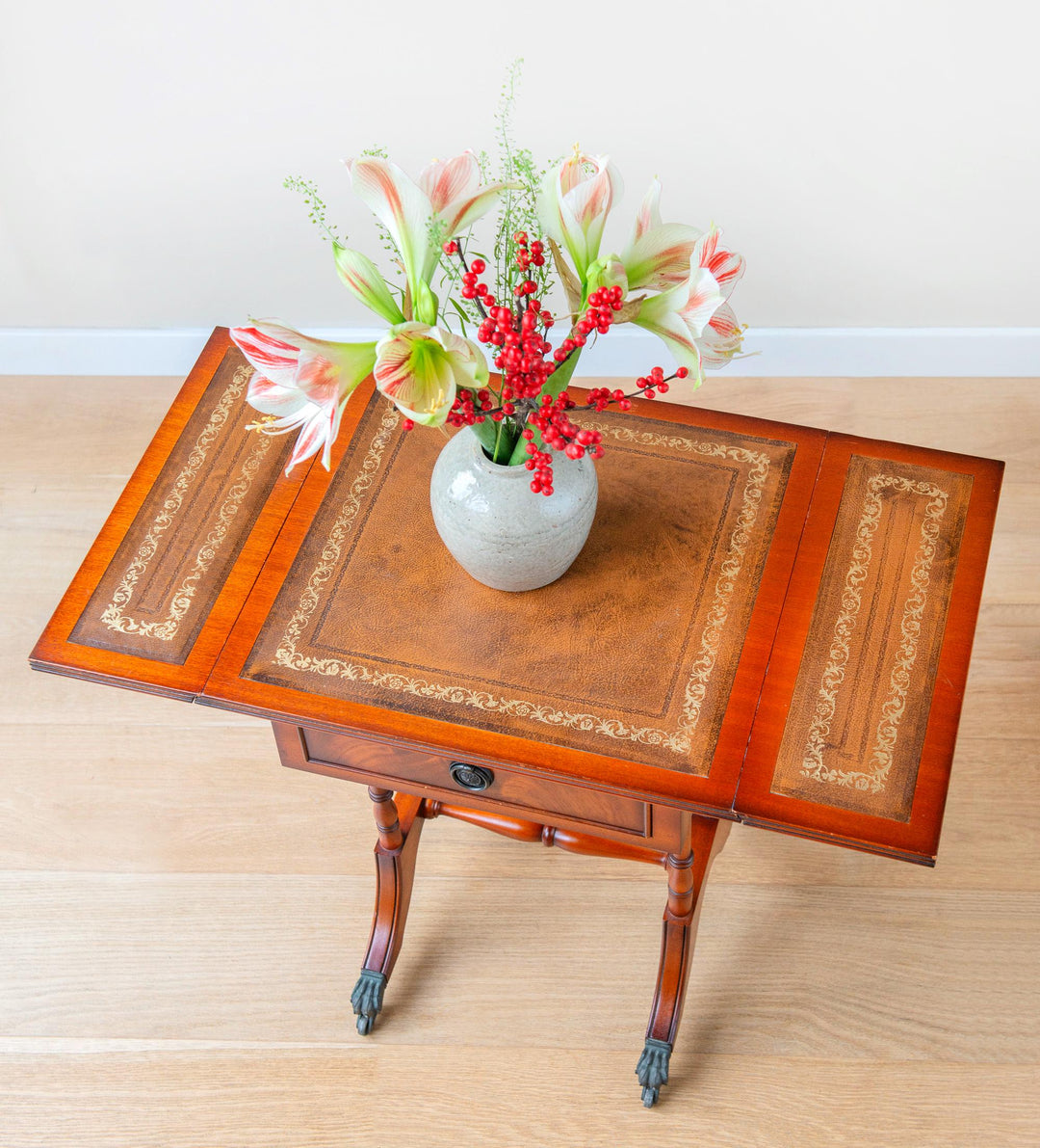 English Mahogany Pembroke Table – Victorian Style