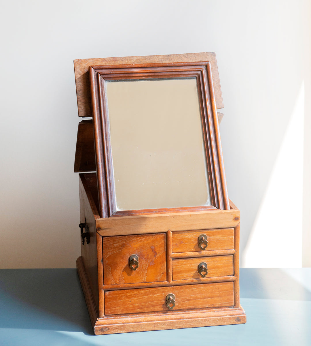 Oak Apothecary Cabinet With Foldable Mirror - 1920s