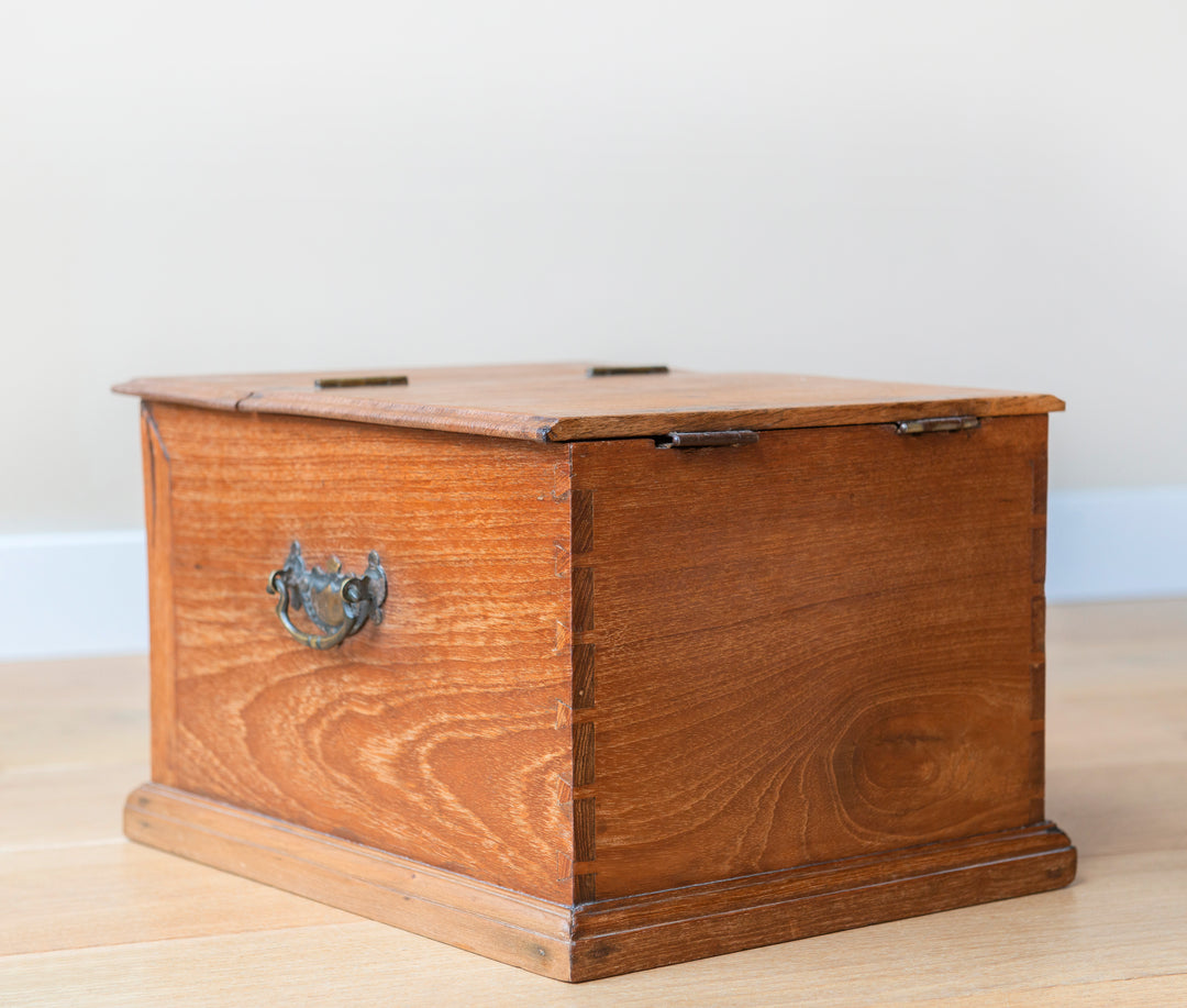 Oak Apothecary Cabinet With Foldable Mirror - 1920s