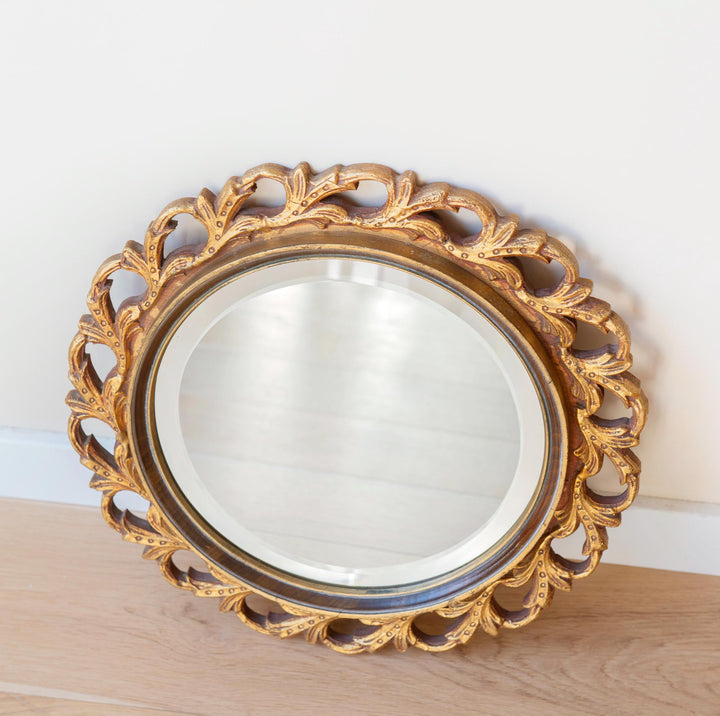 Italian Giltwood Round Wall Mirror - Hollywood Regency