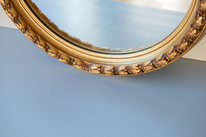 Vintage Round Giltwood Mirror - Hollywood Regency