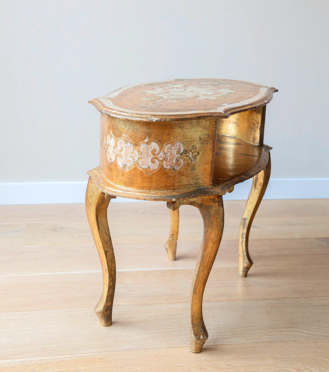 Italian Florentine Oval Coffee Table, Giltwood