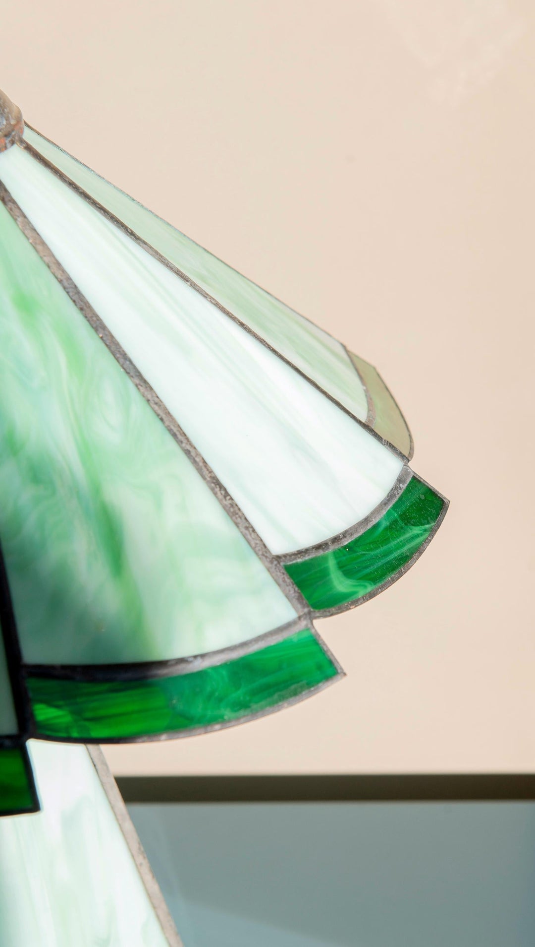 Antique Green Stained Glass Table Lamp - Art Deco